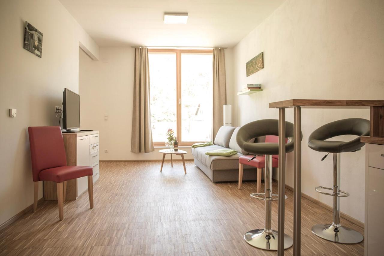 Ferienwohnung Am Weingut Eisenbock Strass  외부 사진
